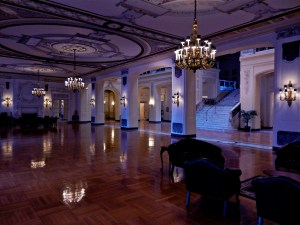 Large space joined with the Great Hall. Monmouth University uses this space for large events such as fundraisers and fashion shows. 