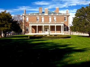 Courtyard off ballroom
