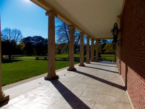 Courtyard off ballroom